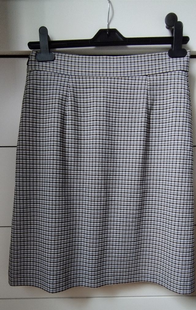 Falda cuadros gris-negro-azul