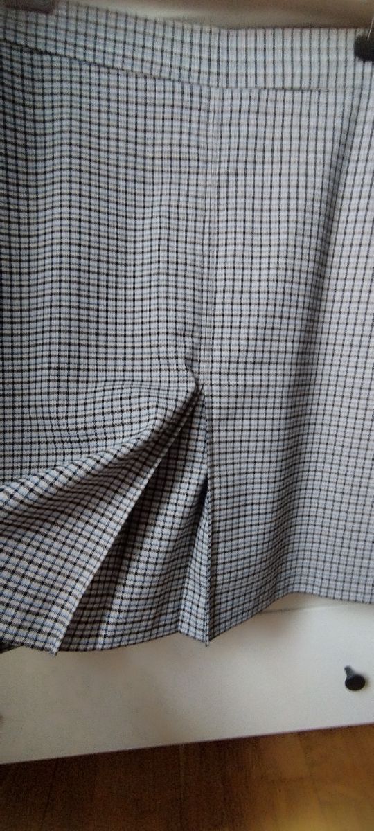 Falda cuadros gris-negro-azul