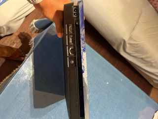 PS4 Slim 500GB + FIFA 18, FIFA  19 + Knack 