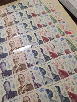 Sellos Monarcas Españoles - 84uds.  Lote. España.