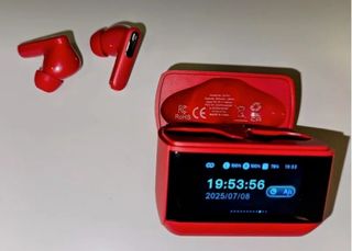 Auriculares inalámbricos rojos