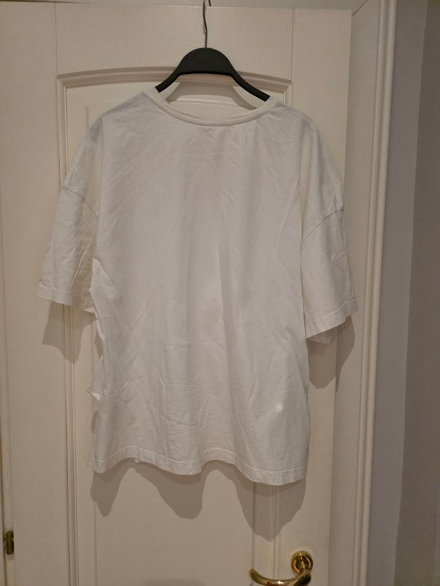 Maglietta bianca con ruches