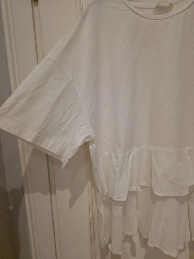 Maglietta bianca con ruches