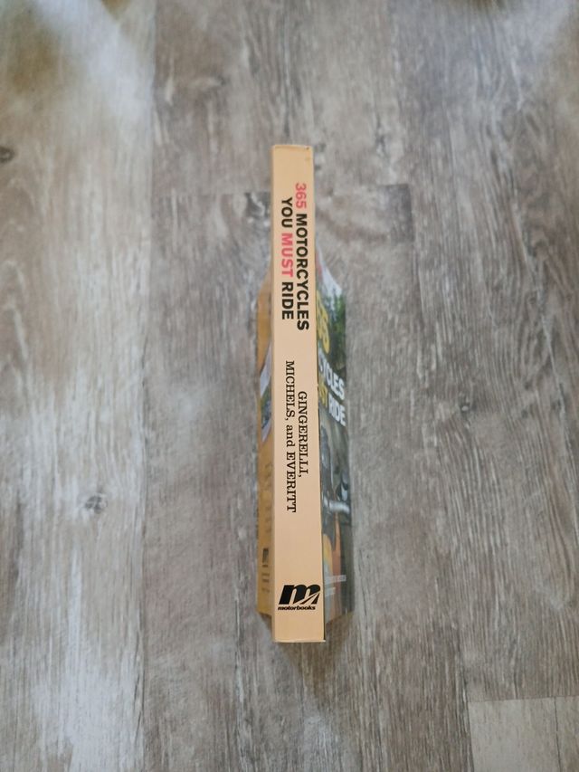 365 motos que deberías conducir. Libro Motos.Motor