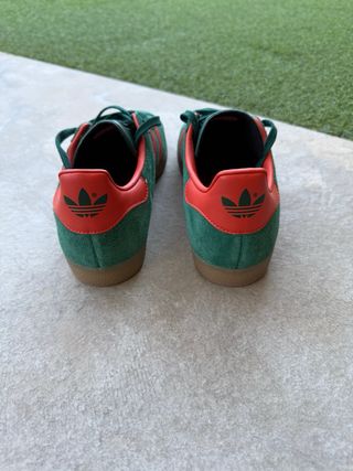 Zapatillas Adidas Gazelle 44 - Verde y Rojo