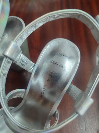 Sandalias New Look holográficas 37