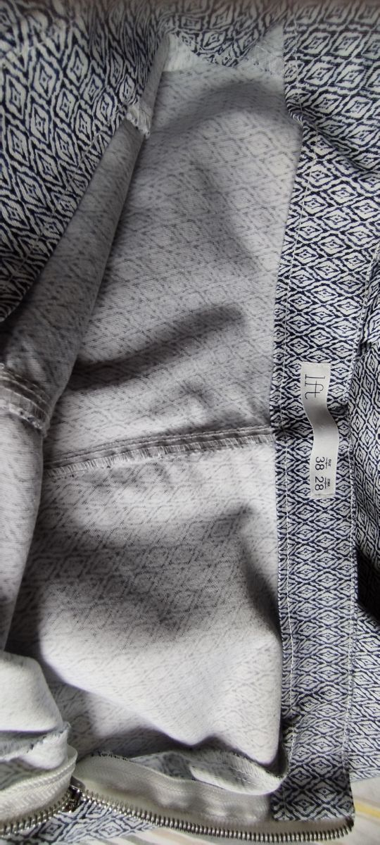 Pantalones LFT - M/38/10 - Azul y Blanco