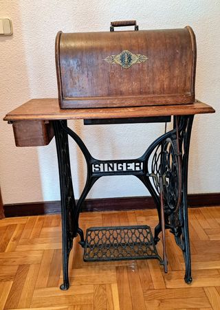 Máquina coser Singer Antigua