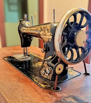 Máquina coser Singer Antigua