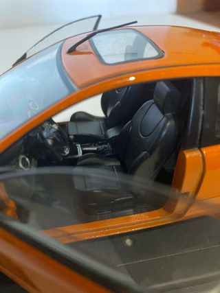 Ford Focus ST 1:24 Escala