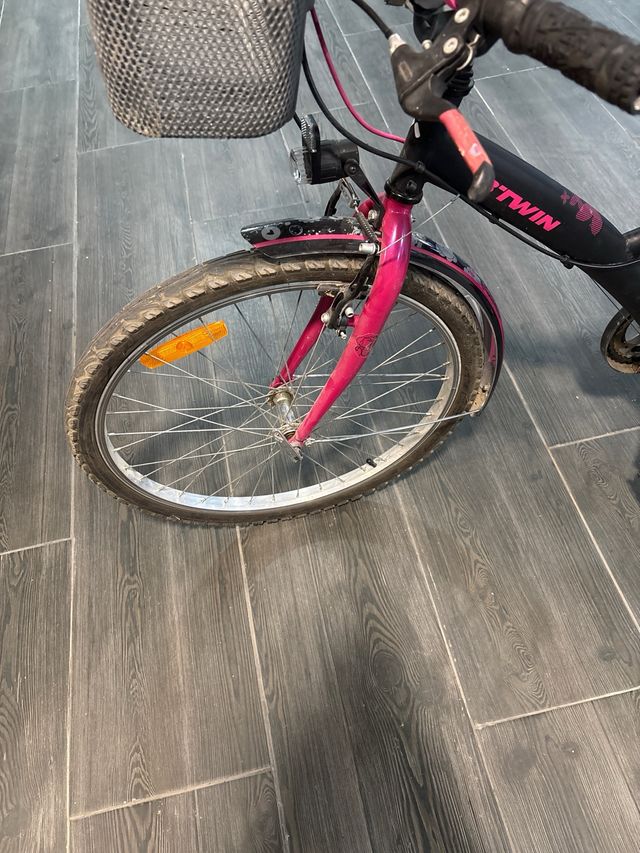 Bicicleta para niños muy cuidada, poco uso