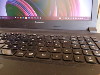 PORTÀTIL LENOVO-CPU CELERON-SSD+500GB-8GB RAM-15"