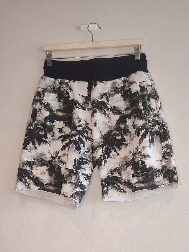 Short Cayler & Sons blanco y negro – Talla XS