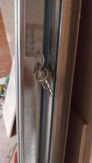 Puerta acero trastero