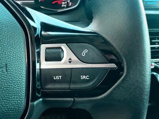 Peugeot 2008 2021