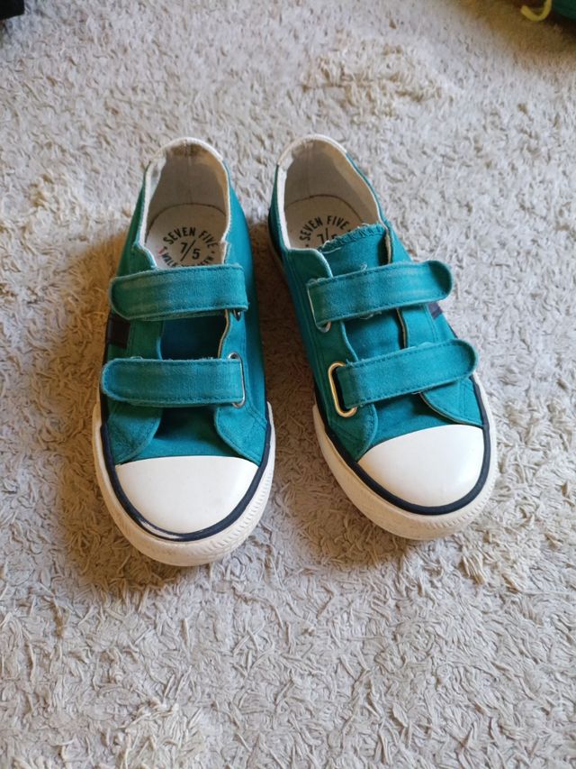 Zapatillas lona talla 32.