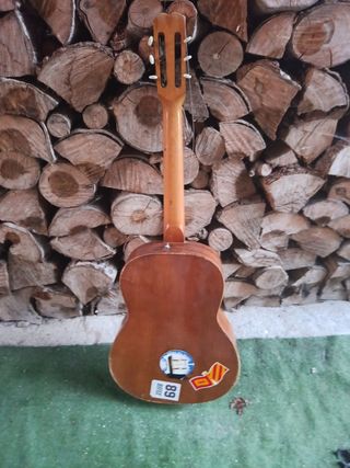 Chitarra classica vintage solo