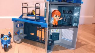 Pinypon: ¡Policía + Prisión!