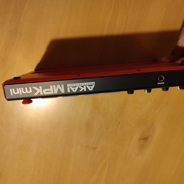 AKAI MPK Mini MKII: Teclado MIDI