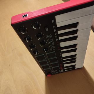 AKAI MPK Mini MKII: Teclado MIDI