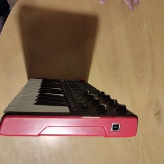 AKAI MPK Mini MKII: Teclado MIDI