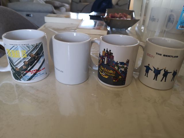 Set di 8 tazze The Beatles