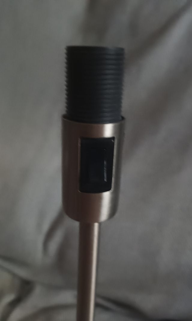 Lámpara mesilla roja y plata