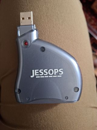 Tarjeta memoria Fujifilm SmartMedia 16MB y lector 