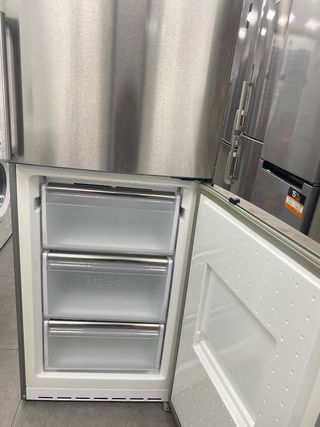 Nevera Siemens inox A+ 200x60cm con garantia
