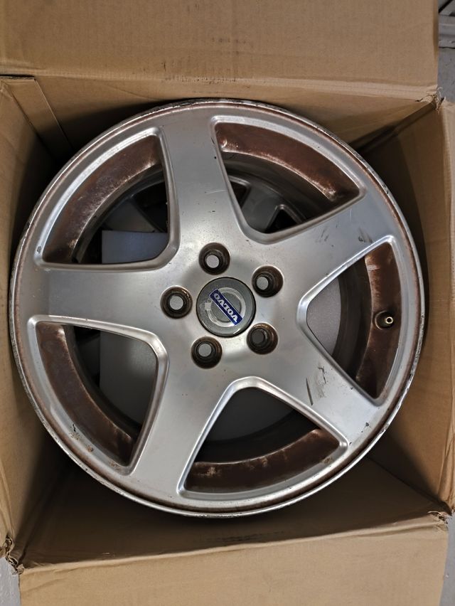 Llantas Volvo S60 16" usadas