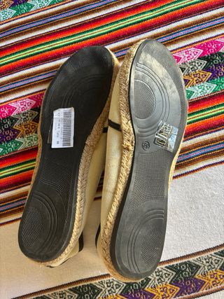 Manoletinas C.Serrano Beige-Negras T39