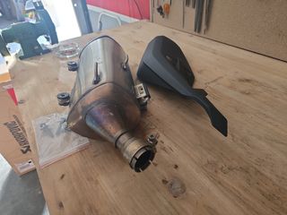 Tubo escape BMW C400X y Pieza Protectora