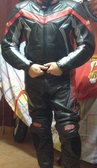 Mono moto piel MRD 2 piezas talla 54