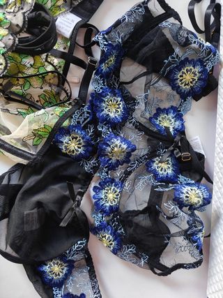 Zapato y lencería 