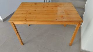 Mesa Ikea de madera