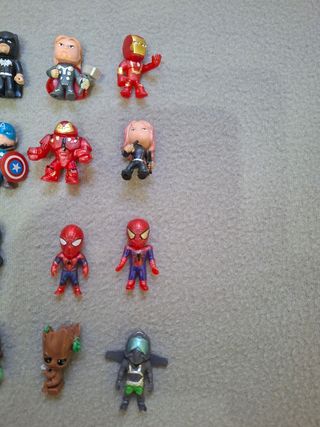 31 Figuras minihéroes Marvel y DC
