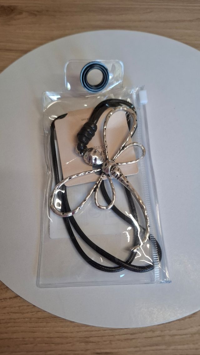 Collar libélula Sfera - Plata y Negro