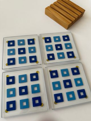 Pack 4 posavasos de cristal con soporte de madera