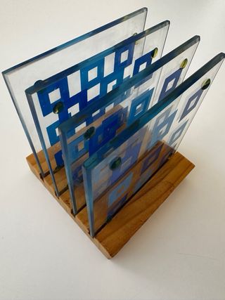 Pack 4 posavasos de cristal con soporte de madera