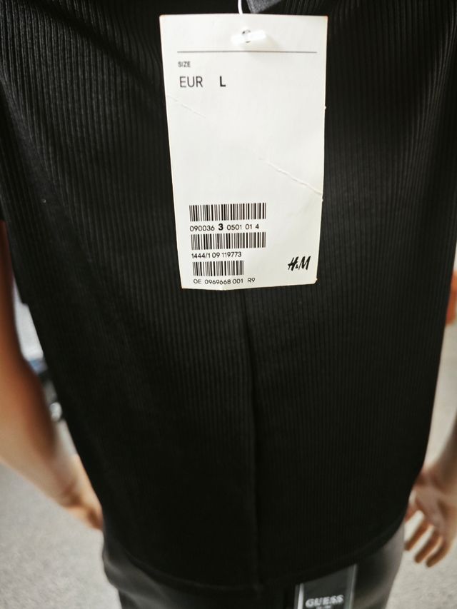 Top negro H&M canalé talla L