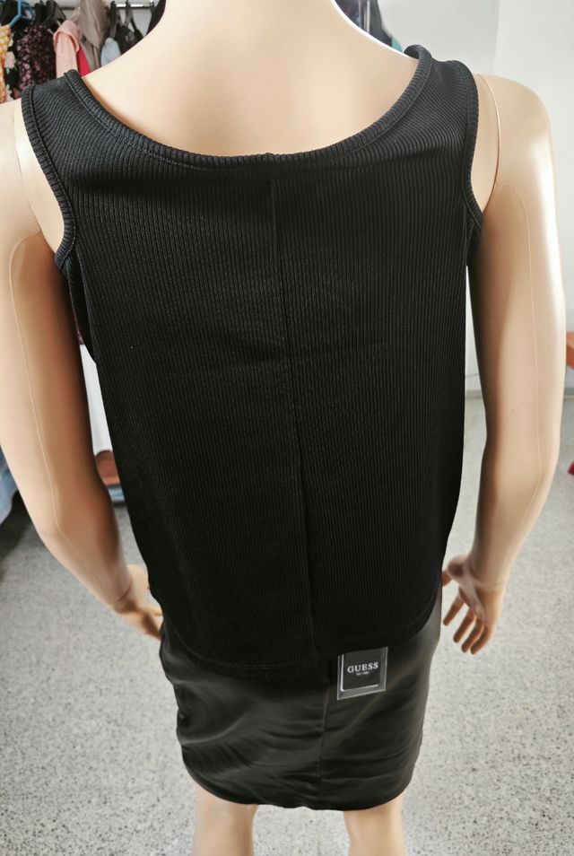 Top negro H&M canalé talla L