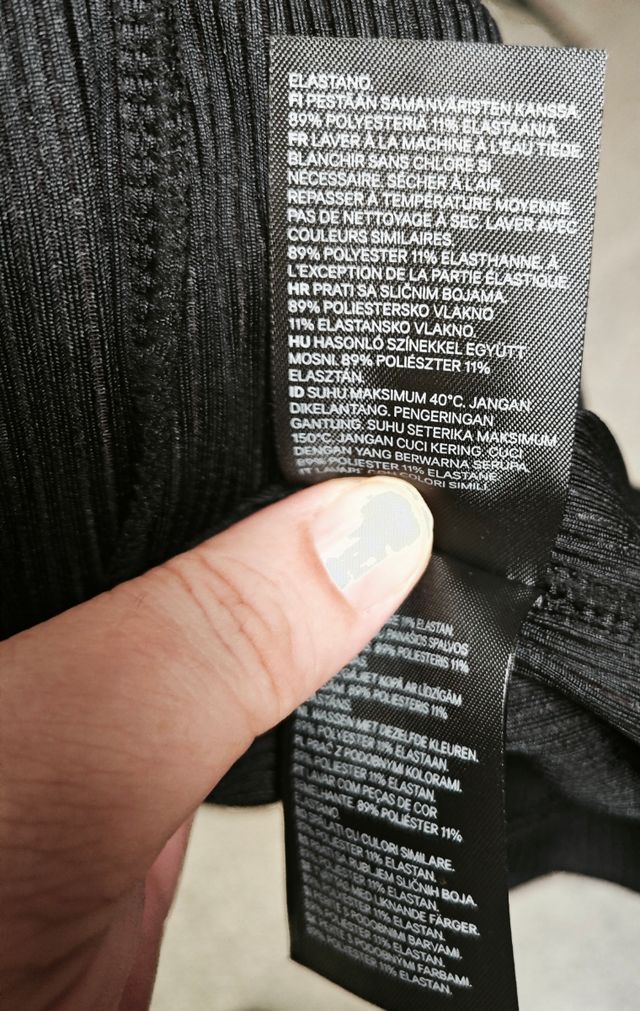 Top negro H&M canalé talla L