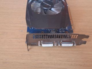 Tarjeta gráfica Gigabyte GV-N450-512I