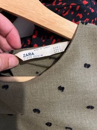 Vestido Zara lunares verde oliva