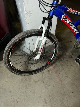 3 Bicicletas2 de montaña y una bmx