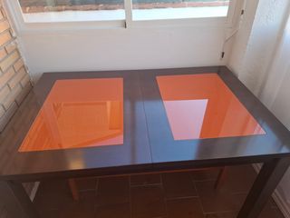 tavolo allungabile marrone-arancio