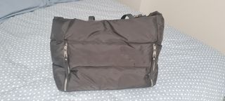 Bolso negro acolchado grande