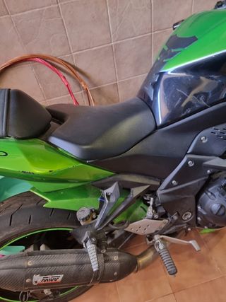 Kawasaki Z750 - Moto Verde