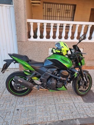 Kawasaki Z750 - Moto Verde