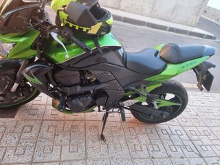 Kawasaki Z750 - Moto Verde